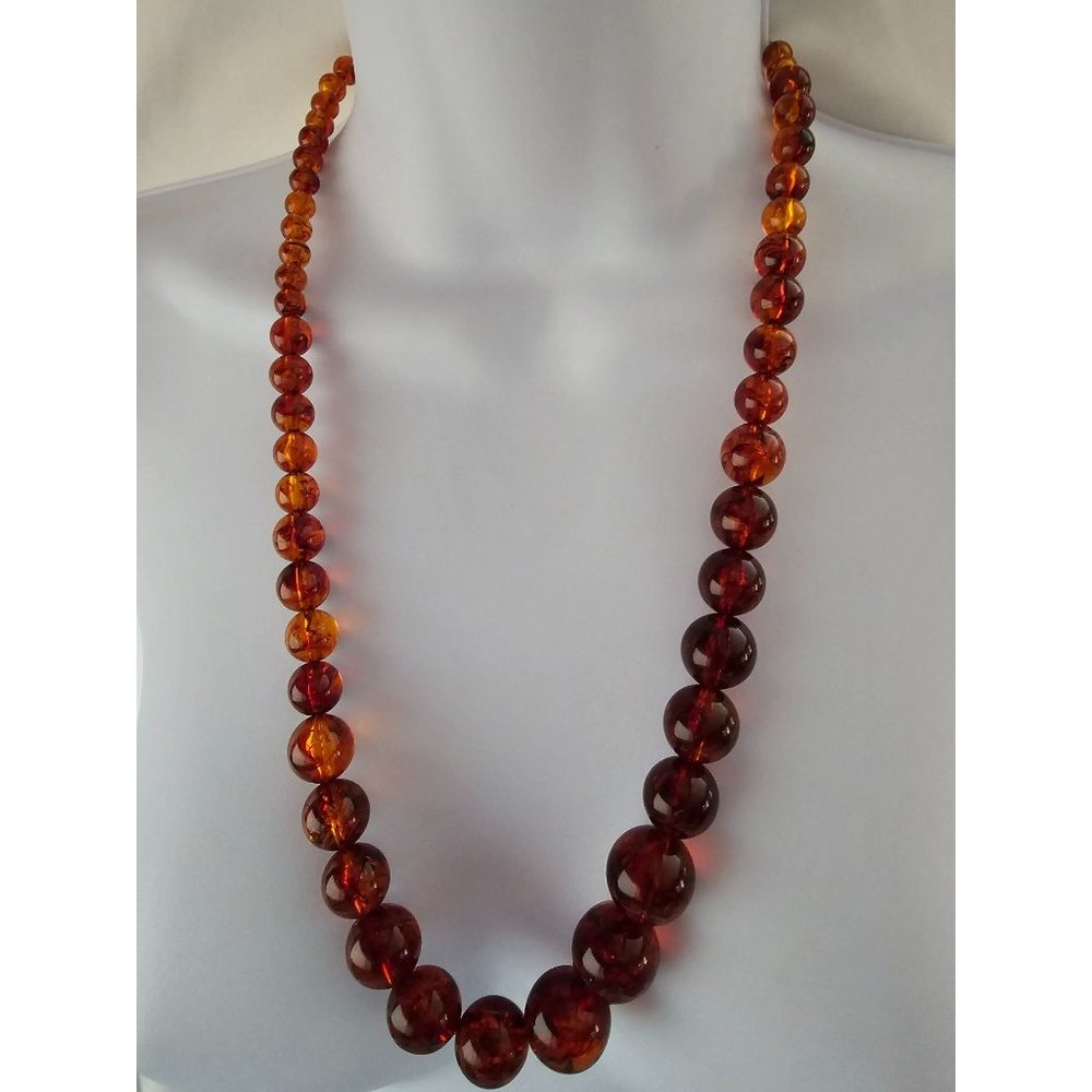 BURNT HONEY AMBER LONG GRATUDATED 11.5 INCH HIGH POLISH